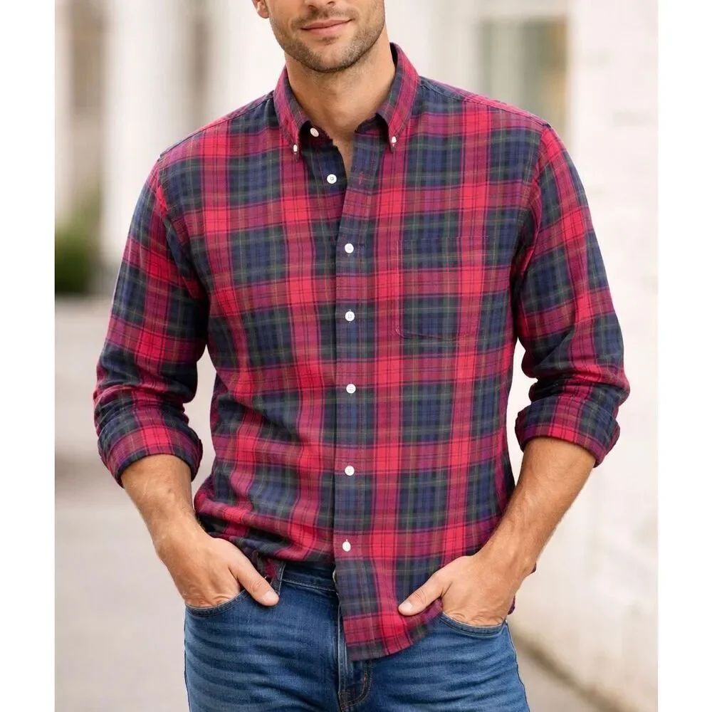 Abercrombie & Fitch men’s pink plaid button down size M